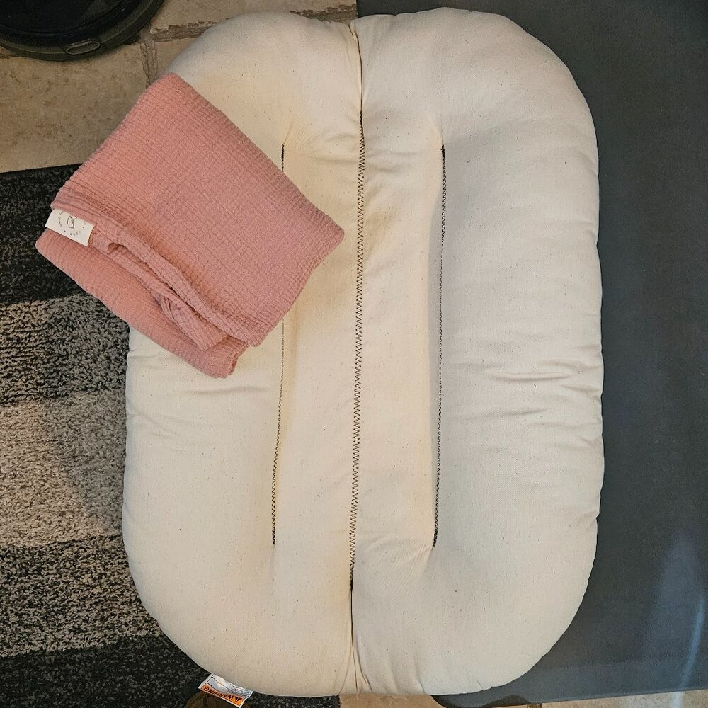 Snuggle Me Baby Lounger